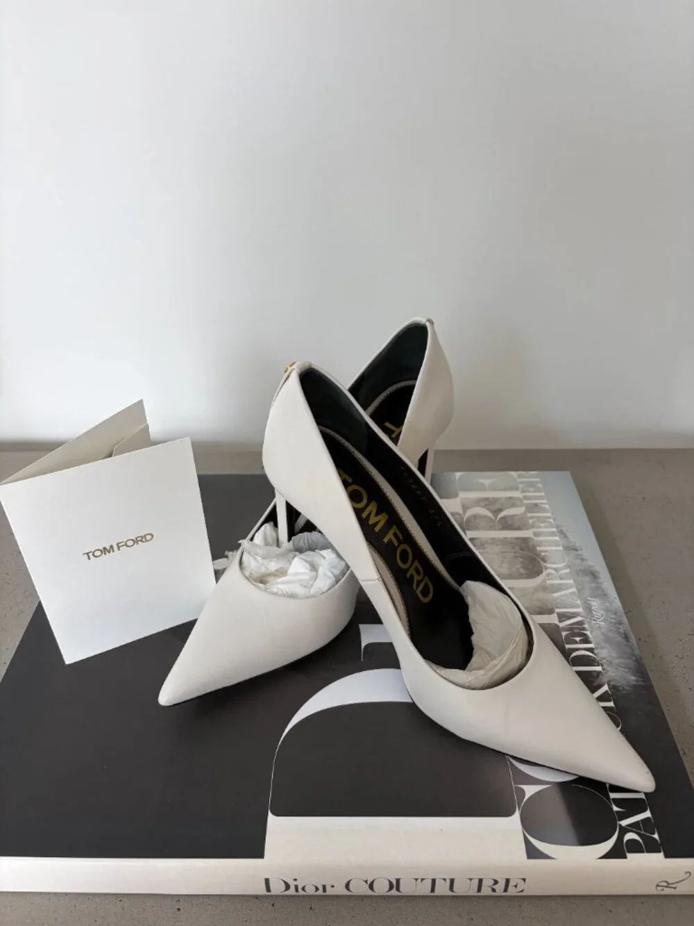 Tom Ford White Leather Pointed Toe Stiletto Pumps 37.5 IT 7.5 US